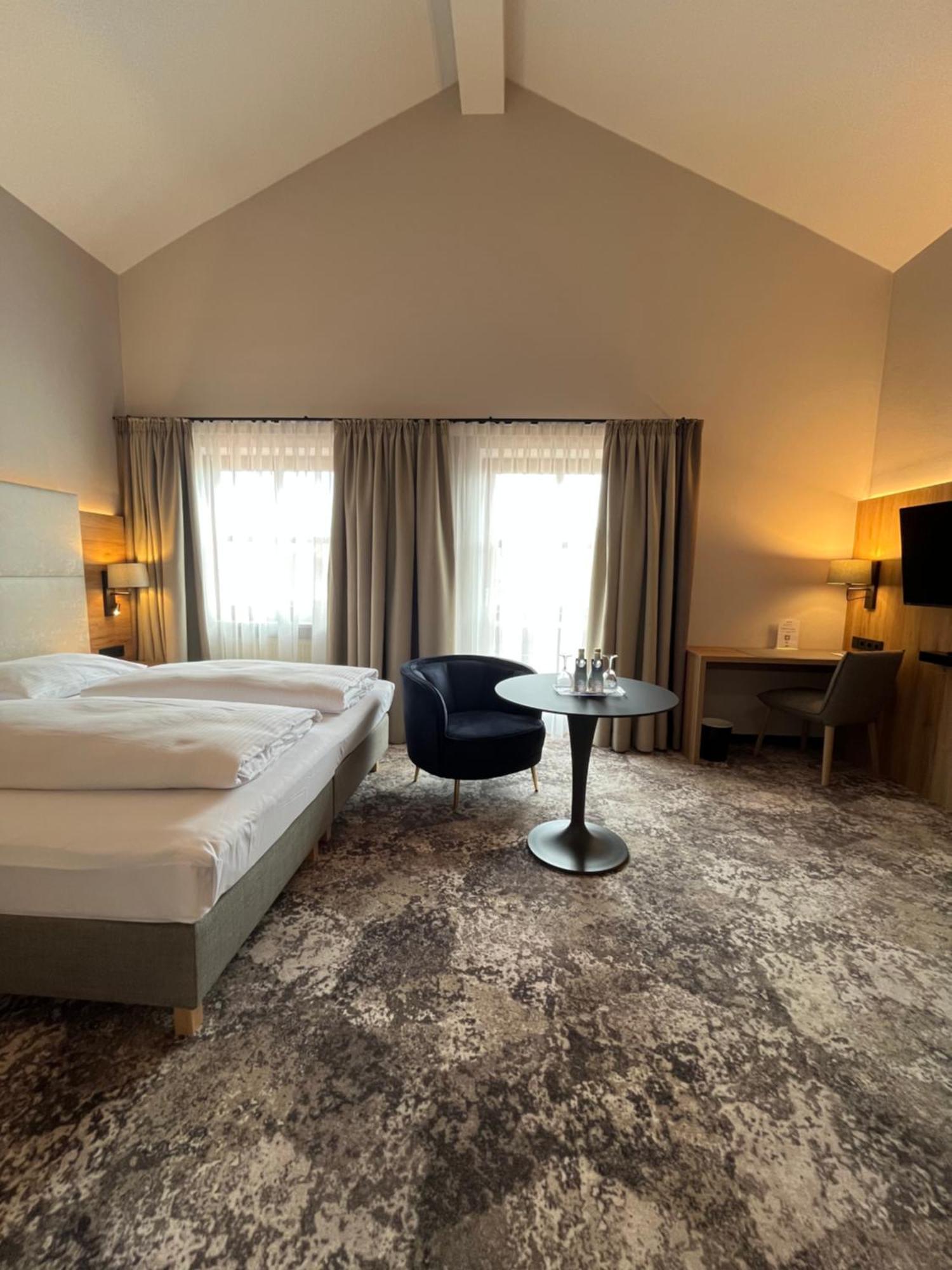 Appartment-Hotel-Hoelzl Grünwald Esterno foto